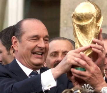 [Chirac als Fußballweltmeister]