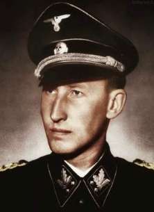 [Heydrich als Obergruppenführer]