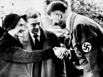[Hitler & Edward VIII mit Frau]