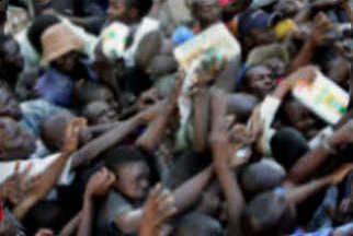[Verteilung von Lebensmittelspenden in Kenya, Januar 2008]