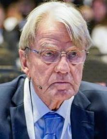 [Bernard Kouchner]