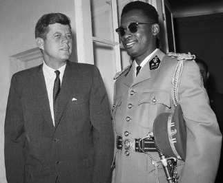 [Kennedy und Mobutu]