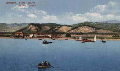 [Der Hafen von Vlora vor 1927]